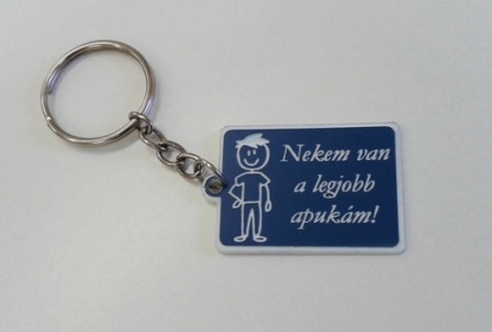 Nekem van a legjobb apukám biléta egyedi szöveggel kulcstartó lánccal és karikával ellátva 2db-os gravírozott műanyag kivitelben többféle színben
